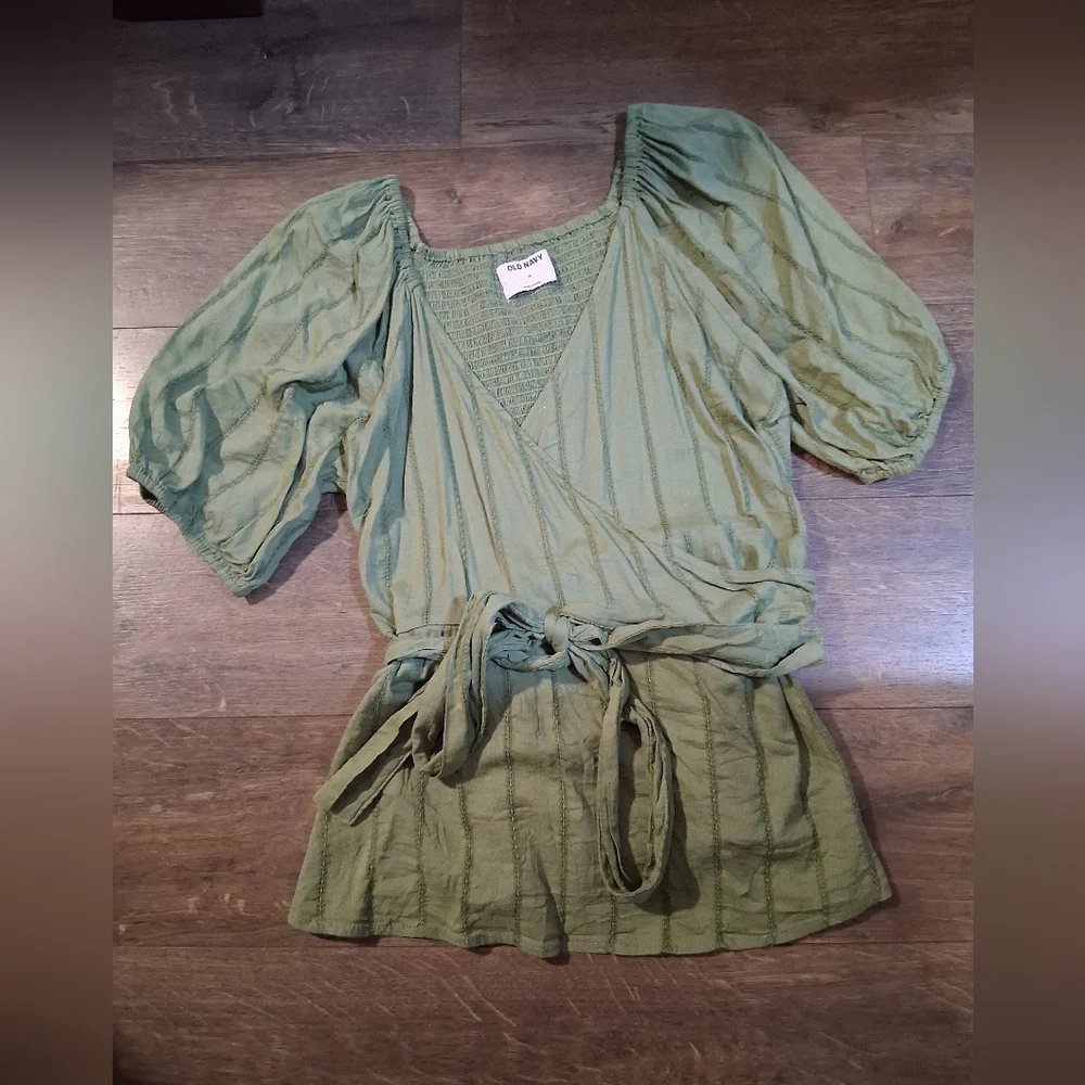 Old Navy Sage Green Puff Sleeve Blouse With Tie Casual Top Sz Medium